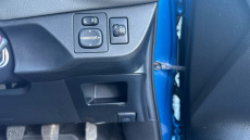 Toyota Yaris 1.33 VVT-i Icon 5dr Petrol Hatchback